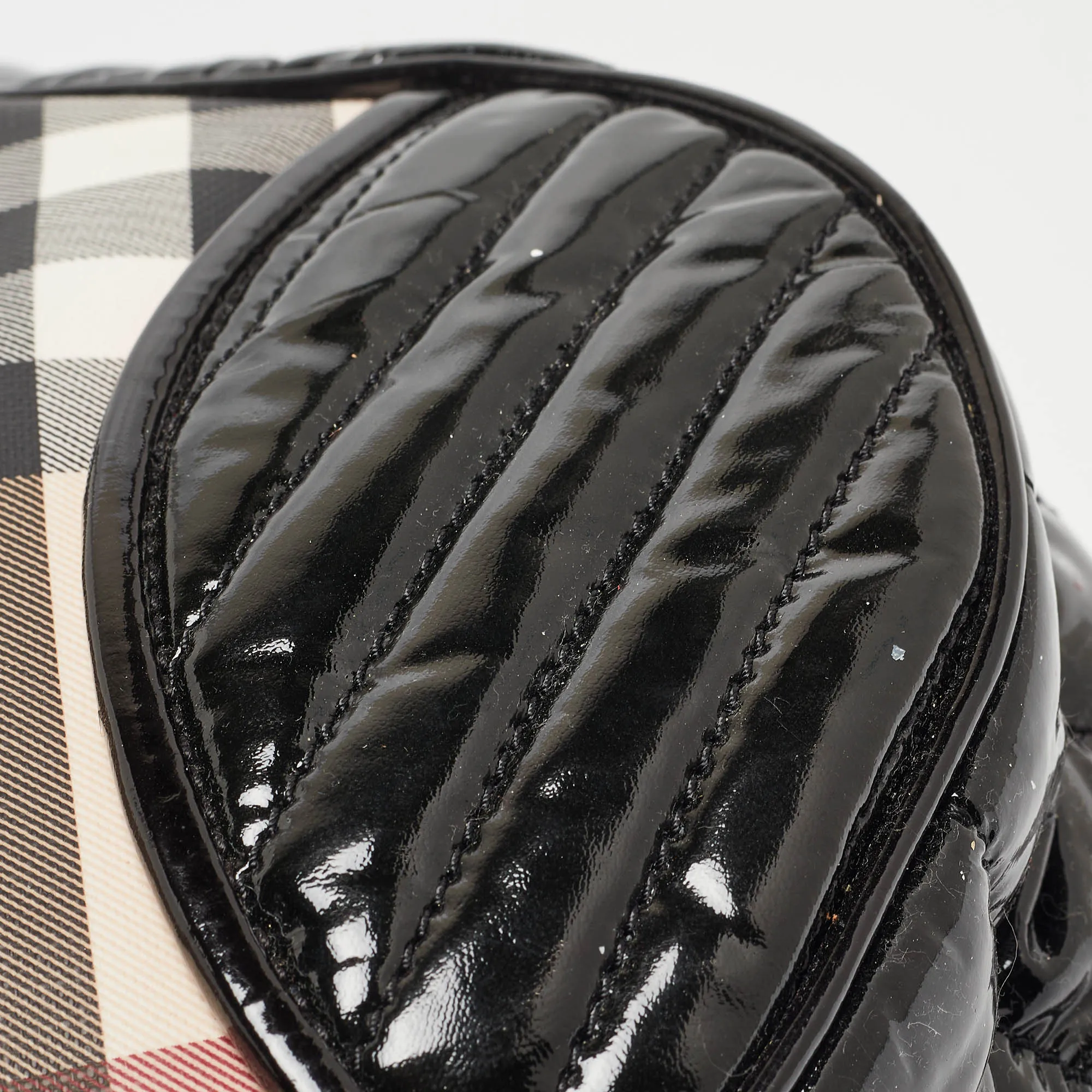Trendy Inspired Burberry Black/beige Nova Check Pvc And Patent Leather Hobo