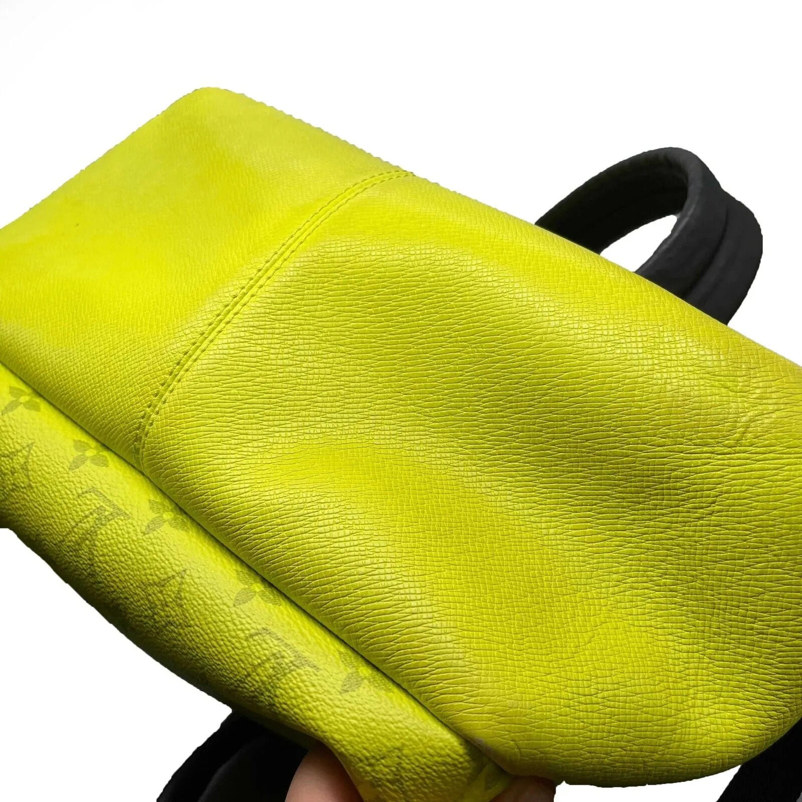Trendy Inspired Louis Vuitton Taiga Monogram Discovery Backpack Neon Yellow