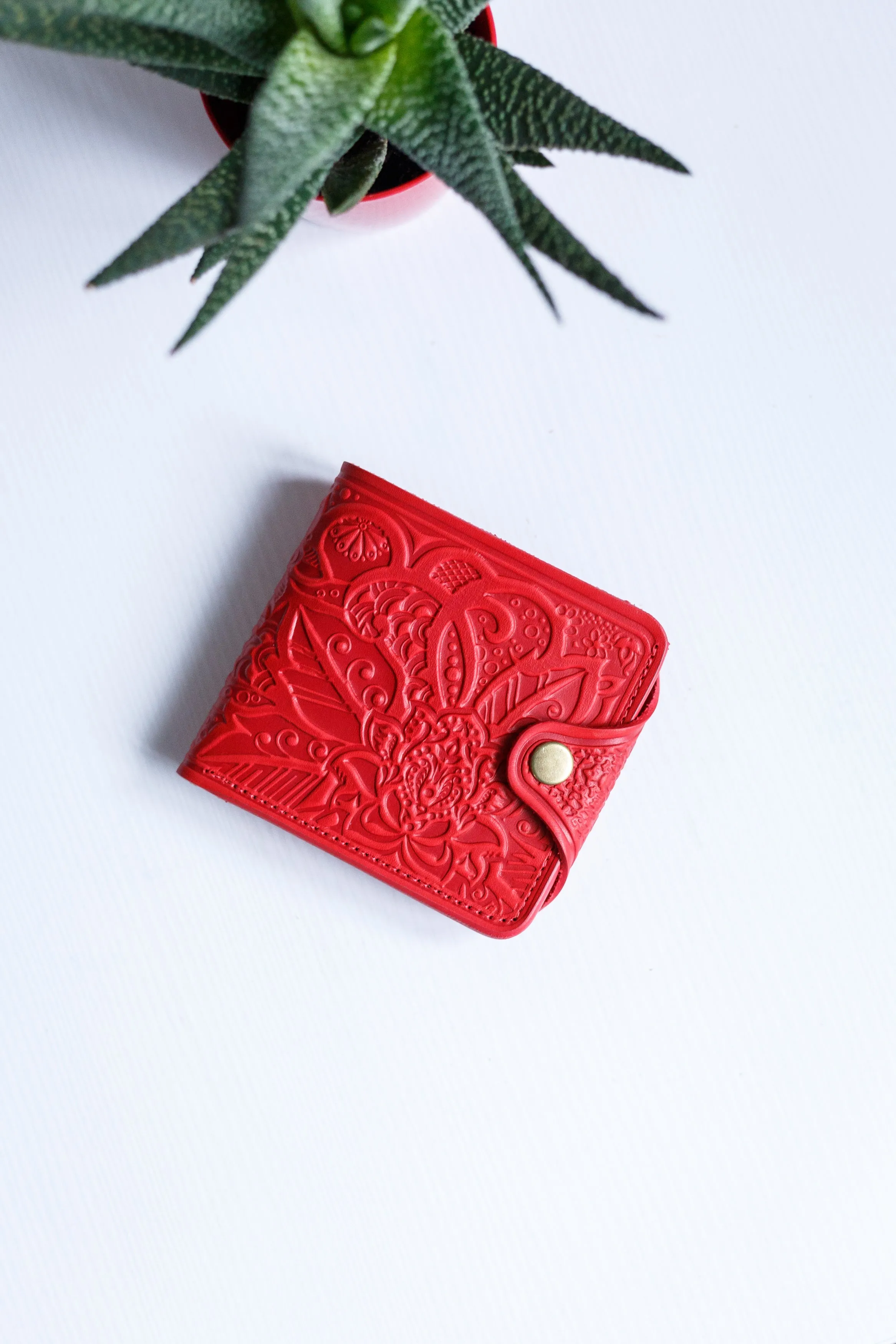 Women leather wallet, Gift,color is red, Leather wallet for women personalized,