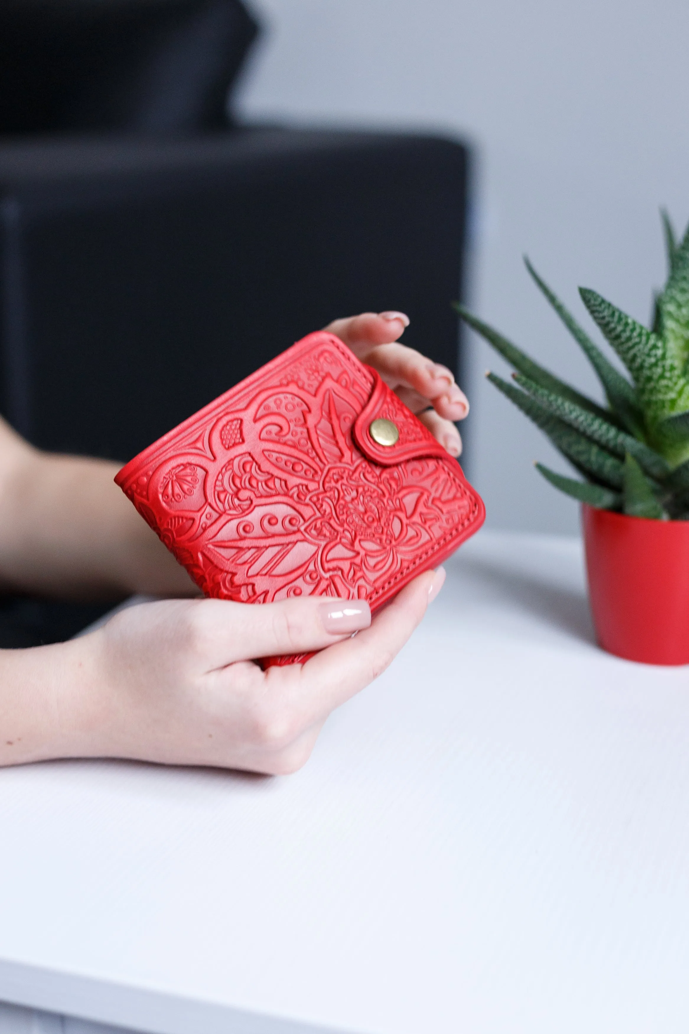 Women leather wallet, Gift,color is red, Leather wallet for women personalized,